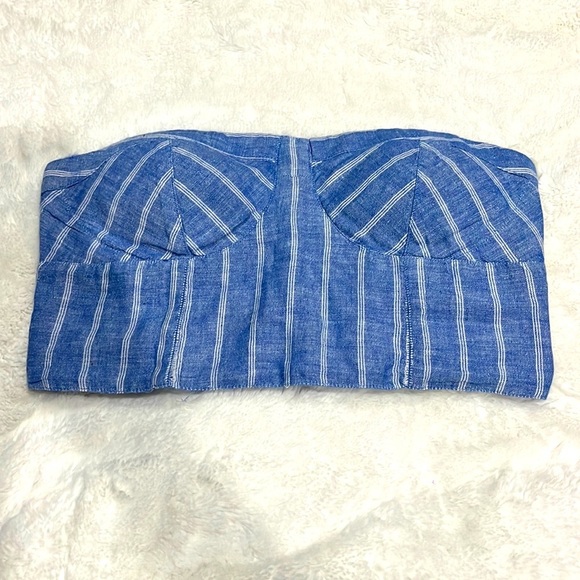 Size small cropped halter top from American Eagle color: blue - Picture 1 of 2